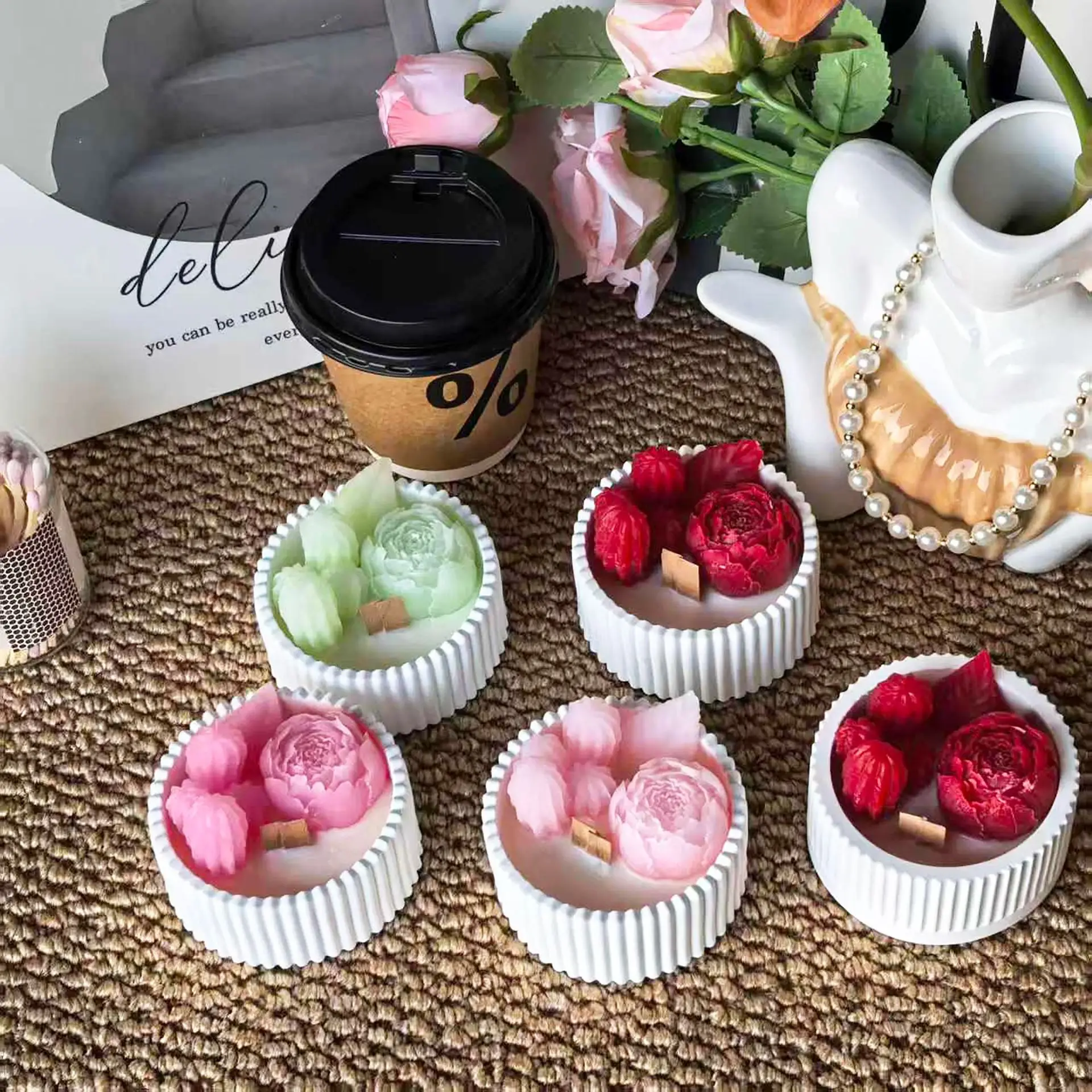 Home Decor Kit - 꽃무늬 장미 모양의 향초 2개, 세라믹
