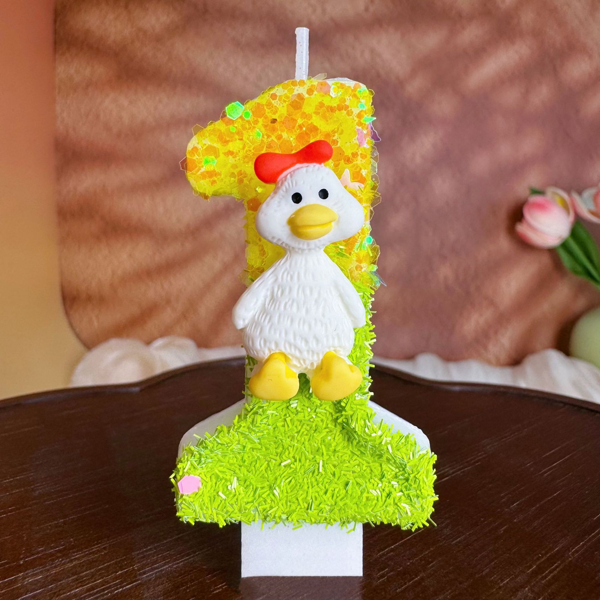 Home Decor Yellow - 노란색과 초록색이 섞인 리본 모양의 작은