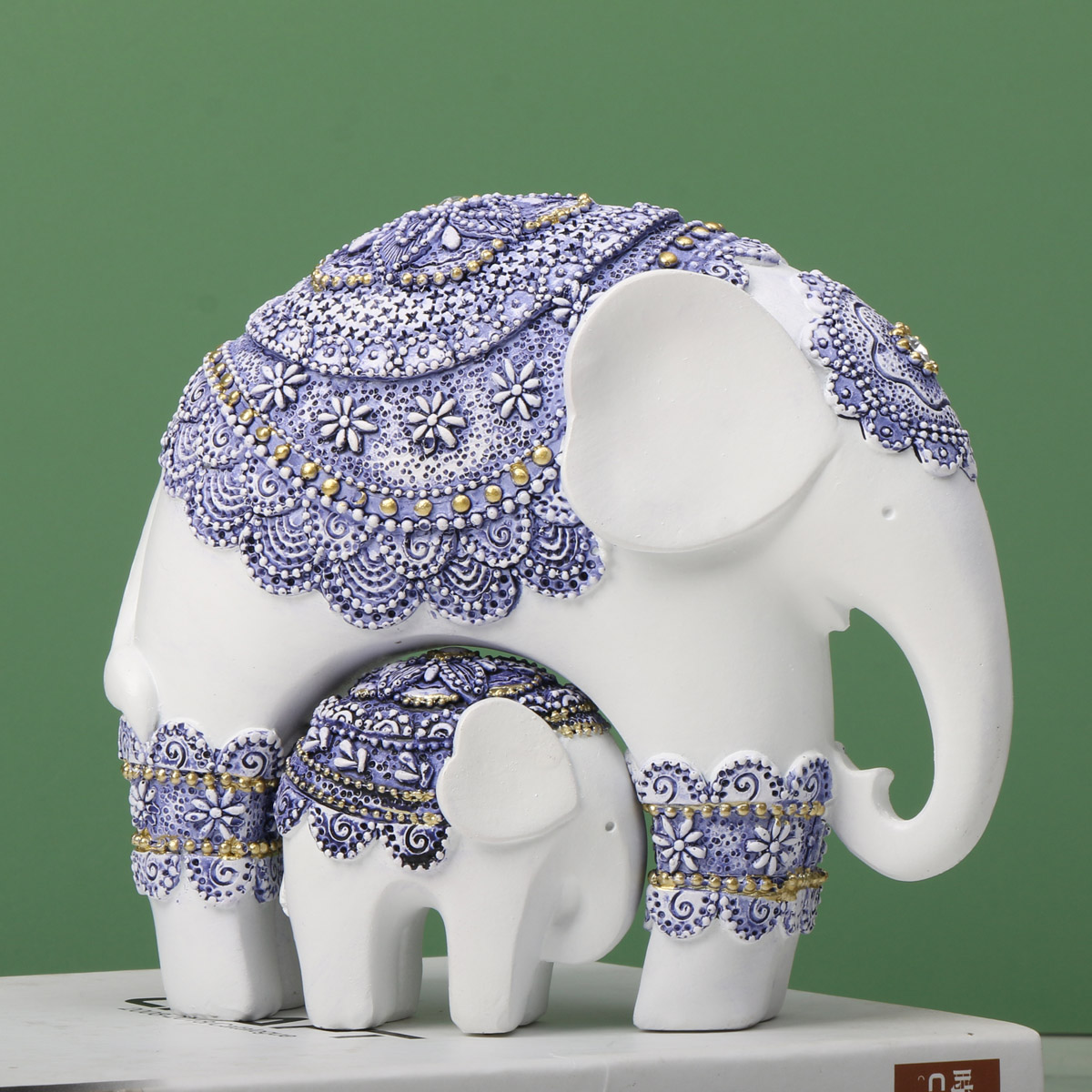 파란색과 흰색 트렁크업 코끼리 조각 - 번영과 행운을  - Home Decor On Sale 리뷰 및 가격