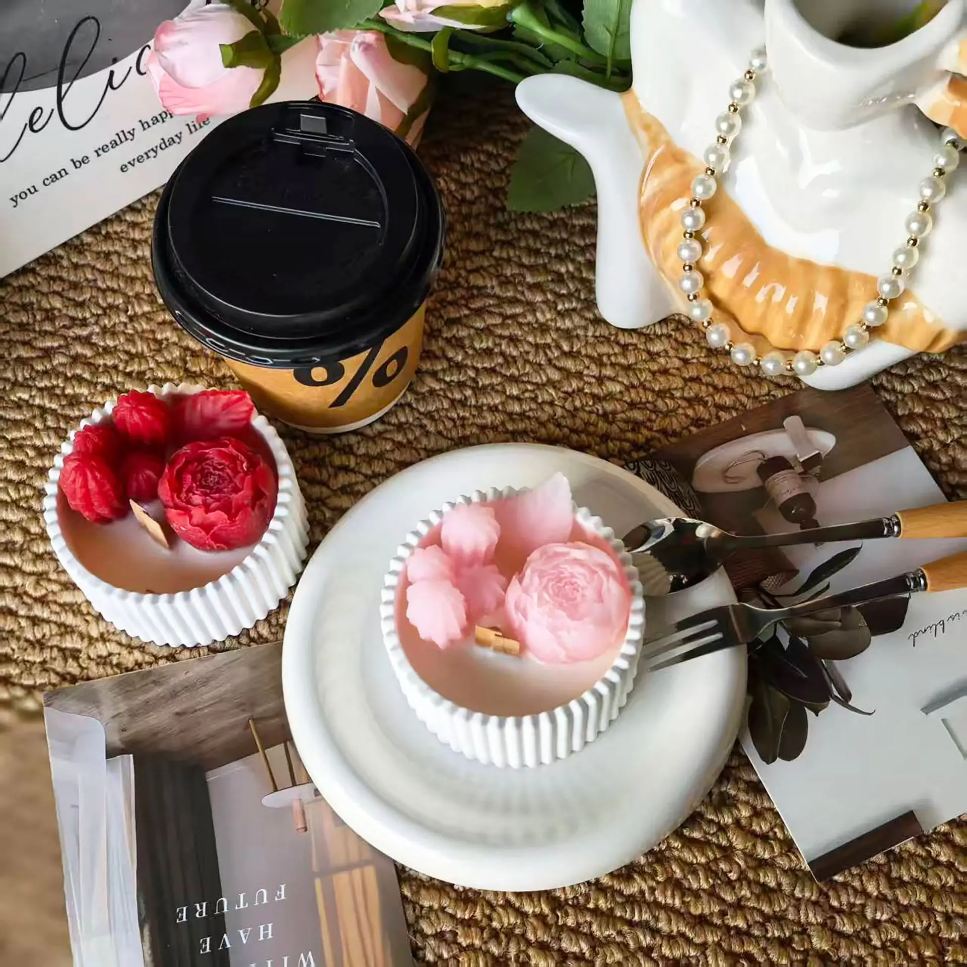 꽃무늬 장미 모양의 향초 2개, 세라믹 용기에 담긴 아 - Home Decor Kit 리뷰 및 가격